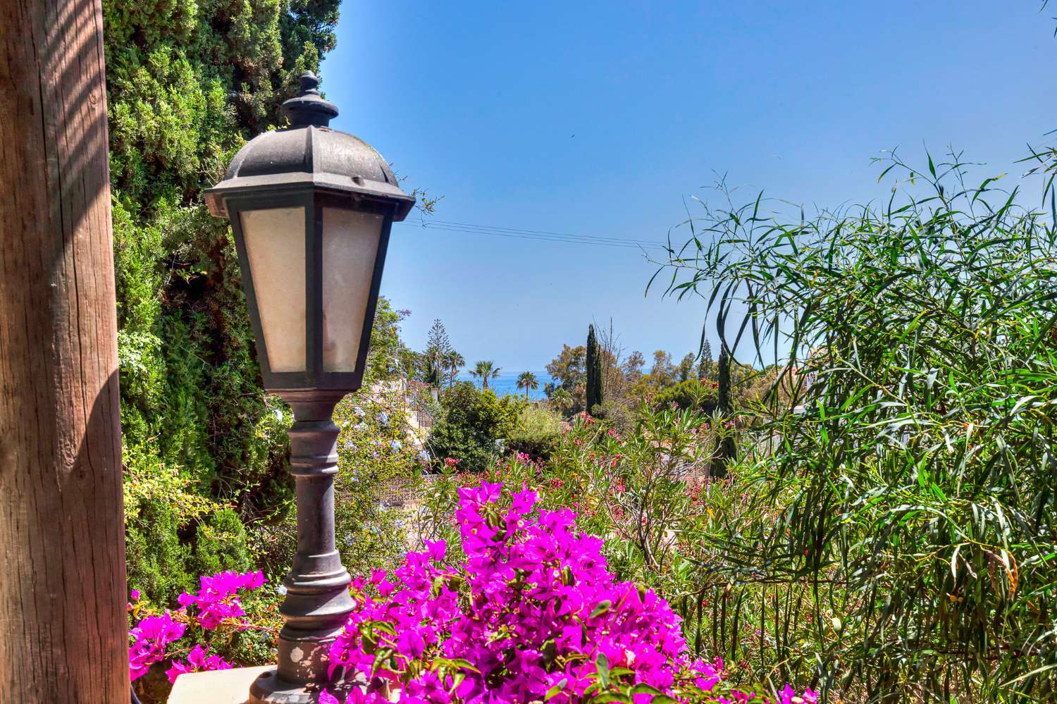 Magnificent Andalucian style villa situated only a short walking distance from the beach