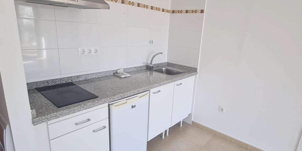 Oportunidad. Apartamentos en 1ª línea de playa con fantásticas vistas al mar, piscina y garaje